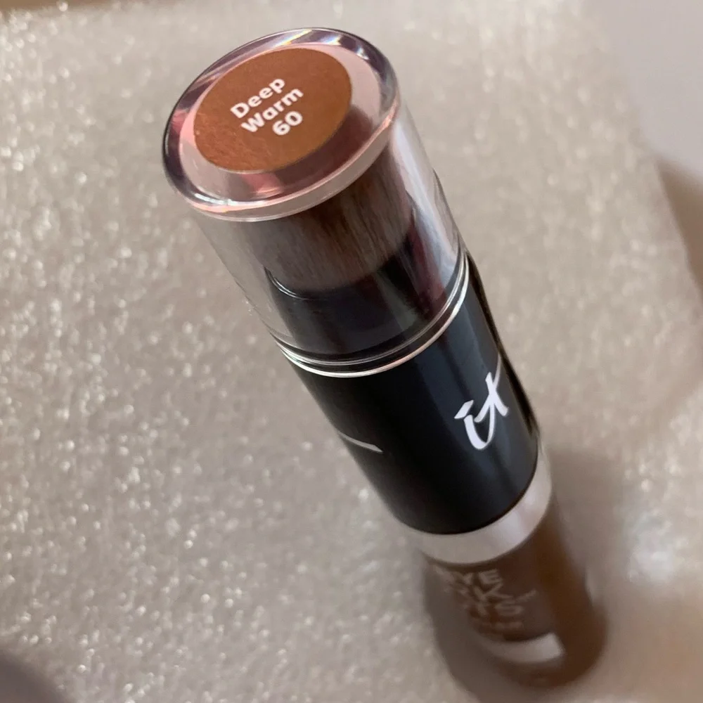 IT Cosmetics Bye Bye Dark Spots Concealer + Serum - Medium ( shade deep warm 60